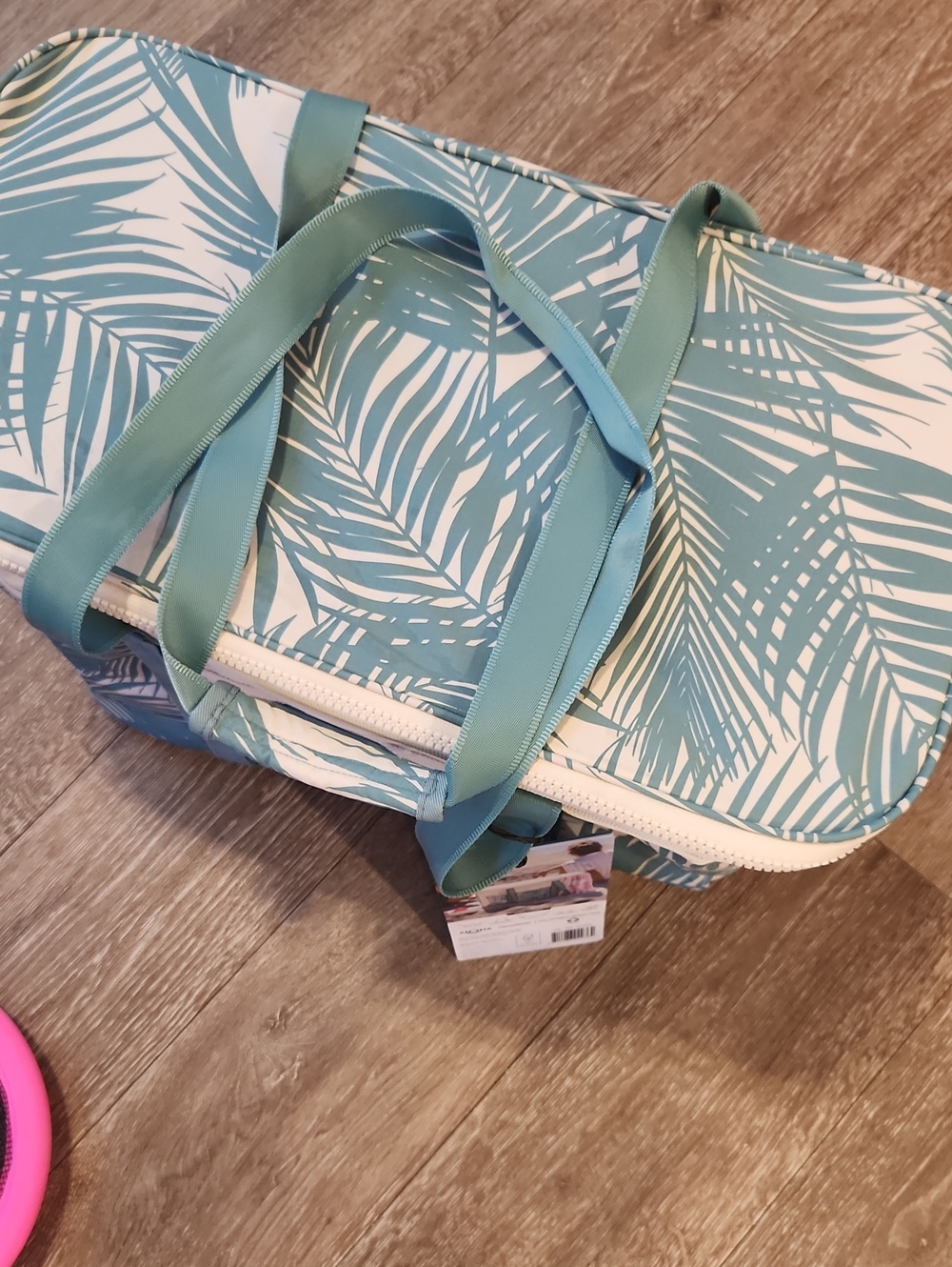 NWT BEACH BUNDLE SELLING TOGETHER - Picture 2 of 9